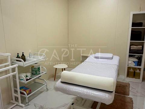 коммерческая по адресу Русановская набережная ул., 8