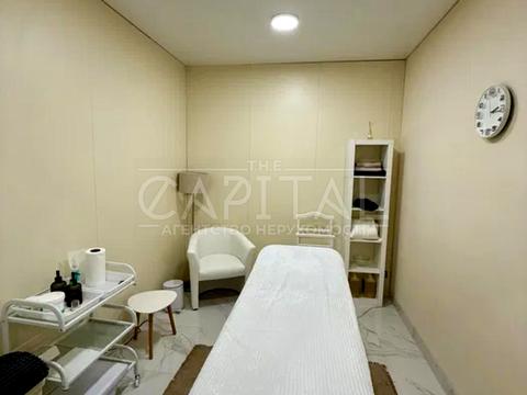 коммерческая по адресу Русановская набережная ул., 8