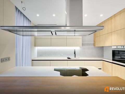 будинок за адресою Набережна вул.