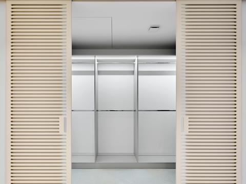 будинок за адресою Набережна вул.