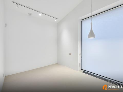 будинок за адресою Набережна вул.