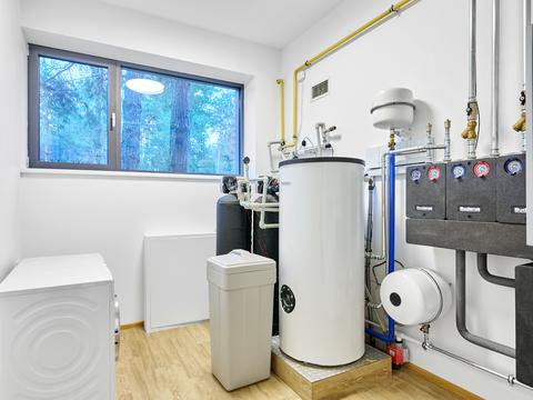 будинок за адресою Набережна вул.