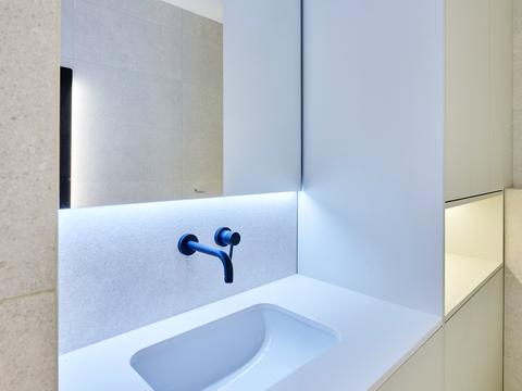 будинок за адресою Набережна вул.