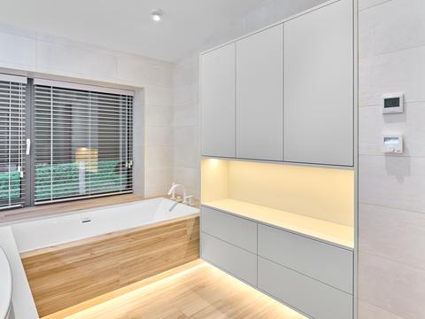 будинок за адресою Набережна вул.