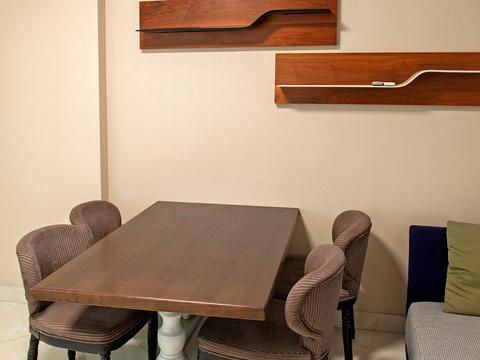 квартира за адресою Київ, Дніпровська набережна вул., 14