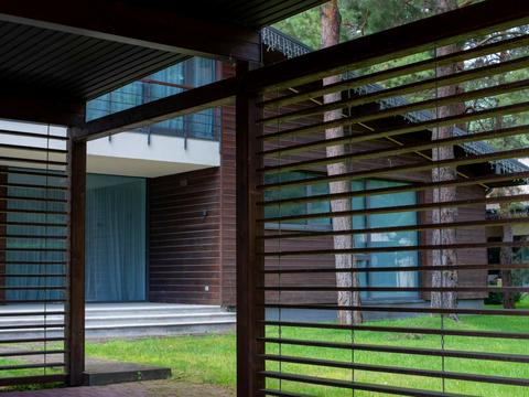 будинок за адресою Набережна вул.