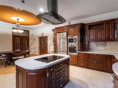 будинок за адресою с. Козин, вул. Київська