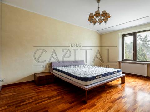 будинок за адресою с. Козин, вул. Київська