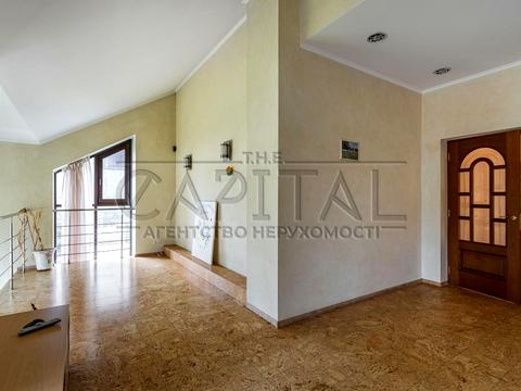 будинок за адресою с. Козин, вул. Київська