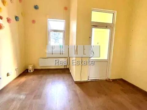 комерційна за адресою Авіаконструктора Ігоря Сікорського вул. (Танкова), 1-Б