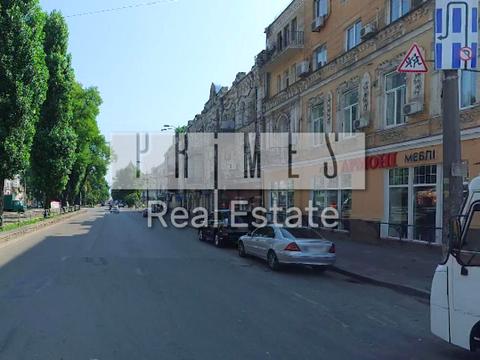 комерційна за адресою Верхній Вал вул., 30