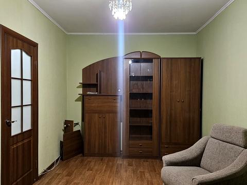 квартира за адресою Бориса Гмирі вул., 12-Б