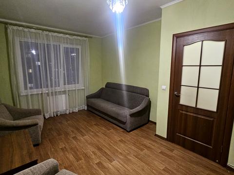 квартира за адресою Бориса Гмирі вул., 12-Б