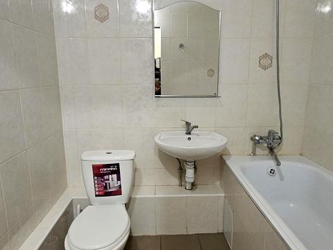 квартира за адресою Бориса Гмирі вул., 12-Б