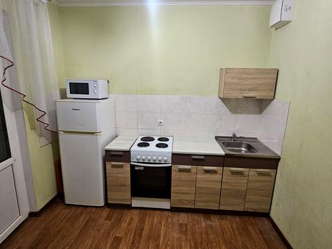 квартира за адресою Бориса Гмирі вул., 12-Б