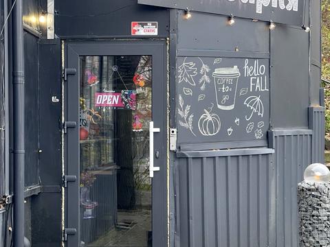 коммерческая по адресу Натальи Ужвий ул., 4