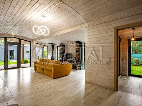 будинок за адресою Київ, Центральна