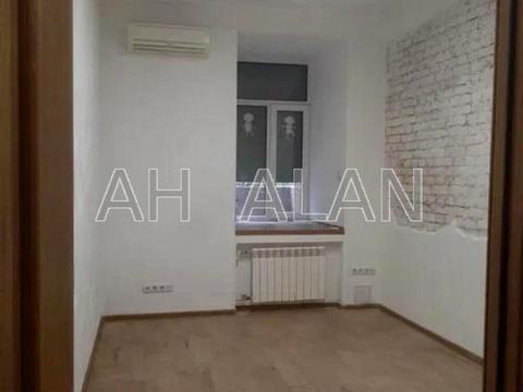 комерційна за адресою Саксаганського вул., 44-Б