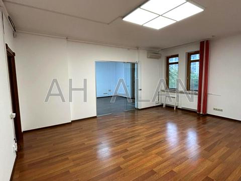 коммерческая по адресу Крутой спуск, 7