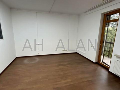 коммерческая по адресу Крутой спуск, 7