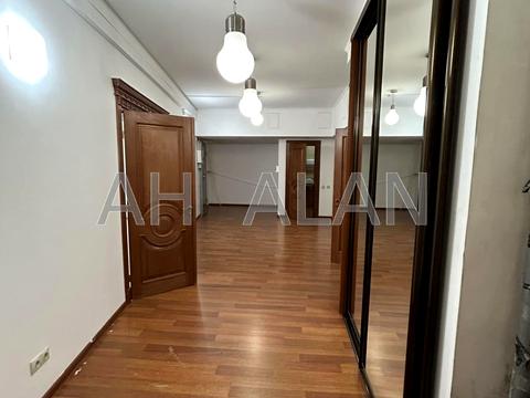 коммерческая по адресу Крутой спуск, 7