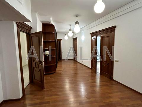 коммерческая по адресу Крутой спуск, 7