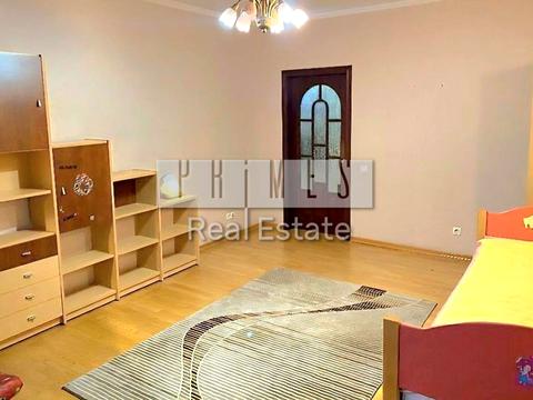 квартира за адресою Раїси Окіпної вул., 4