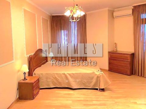 квартира за адресою Раїси Окіпної вул., 4