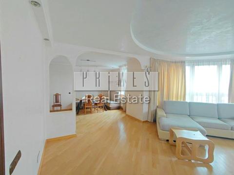 квартира за адресою Раїси Окіпної вул., 4