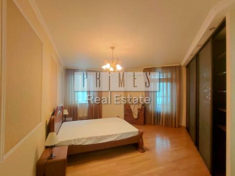 квартира за адресою Раїси Окіпної вул., 4