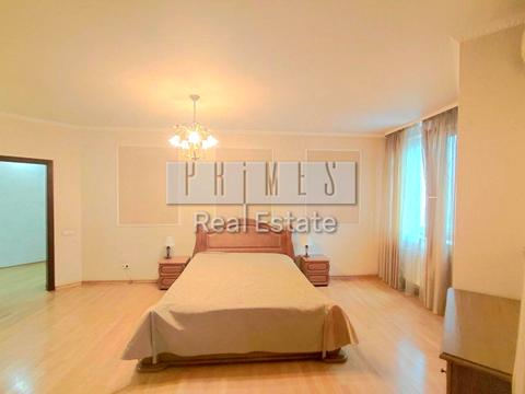 квартира за адресою Раїси Окіпної вул., 4