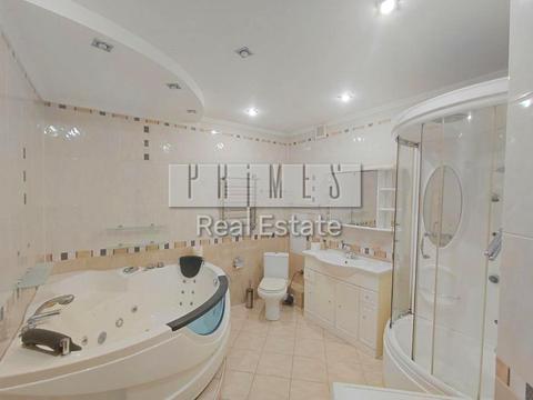 квартира за адресою Раїси Окіпної вул., 4