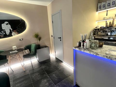 комерційна за адресою Джона Маккейна вул. (Івана Кудрі), 28/25