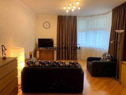 квартира за адресою Миколи Бажана просп., 16