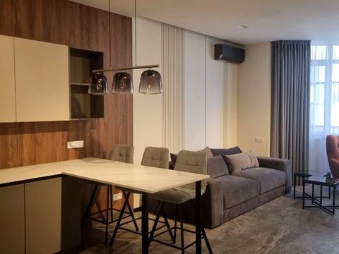 квартира за адресою Андрія Верхогляда вул. (Михайла Драгомирова), 14-А