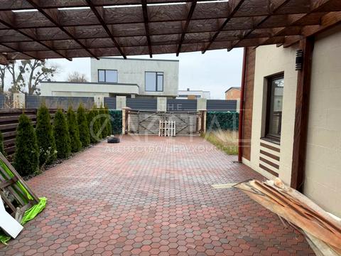 будинок за адресою Озерна