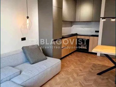 квартира за адресою Дніпровська набережна вул., 15-К