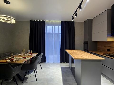 будинок за адресою Академіка Глушкова, 67