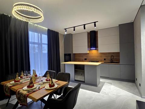 будинок за адресою Академіка Глушкова, 67