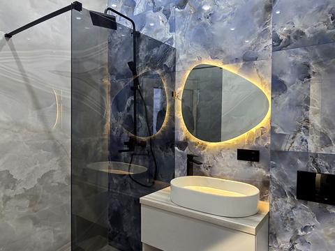 будинок за адресою Академіка Глушкова, 67