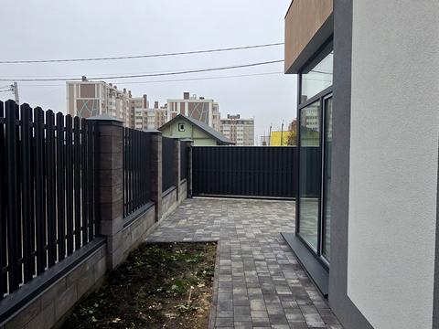 будинок за адресою Академіка Глушкова, 67