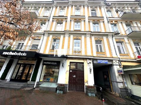 коммерческая по адресу Жилянская ул., 7