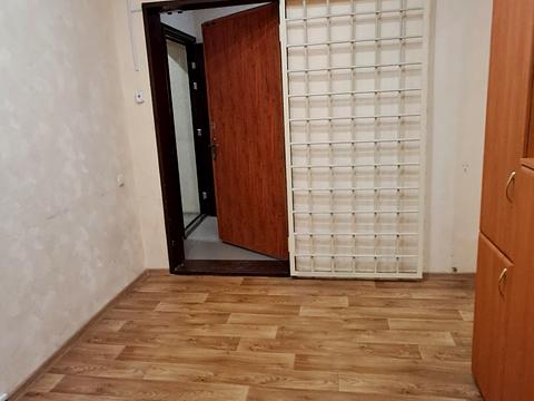 комерційна за адресою Куренівська вул., 21