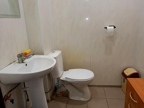 комерційна за адресою Куренівська вул., 21