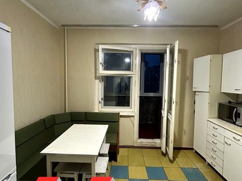 квартира за адресою Драгоманова вул., 3-А