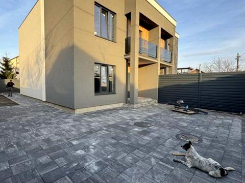 будинок за адресою 46-та Садова вул.