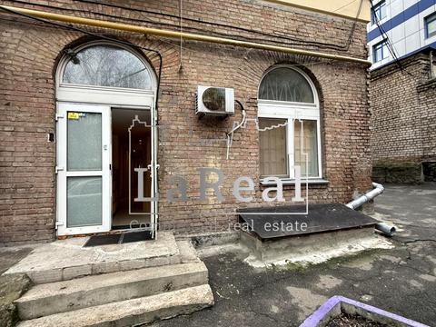 коммерческая по адресу Большая Васильковская ул. (Красноармейская), 67/7