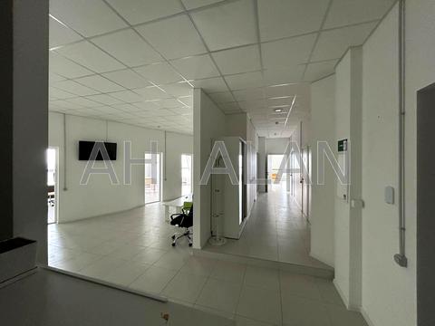 комерційна за адресою Кловський узвіз (Кловський), 7