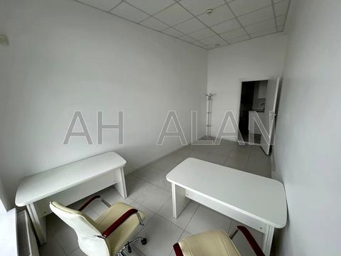 комерційна за адресою Кловський узвіз (Кловський), 7