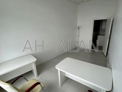 комерційна за адресою Кловський узвіз (Кловський), 7